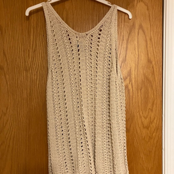 Universal Thread Crochet Beige Blouse - Picture 2 of 3